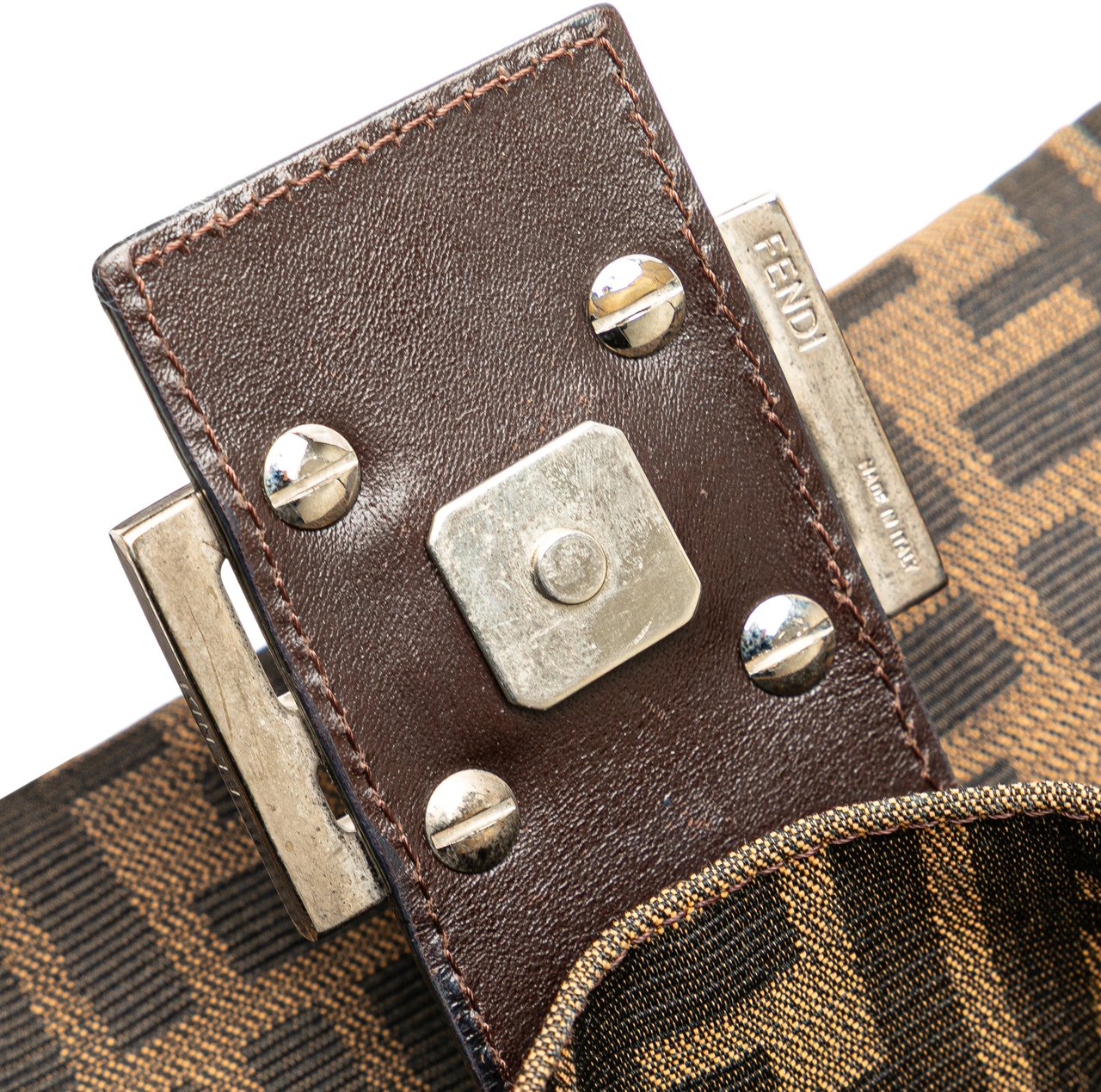 Fendi Zucca Canvas Shoulder Bag Bruin