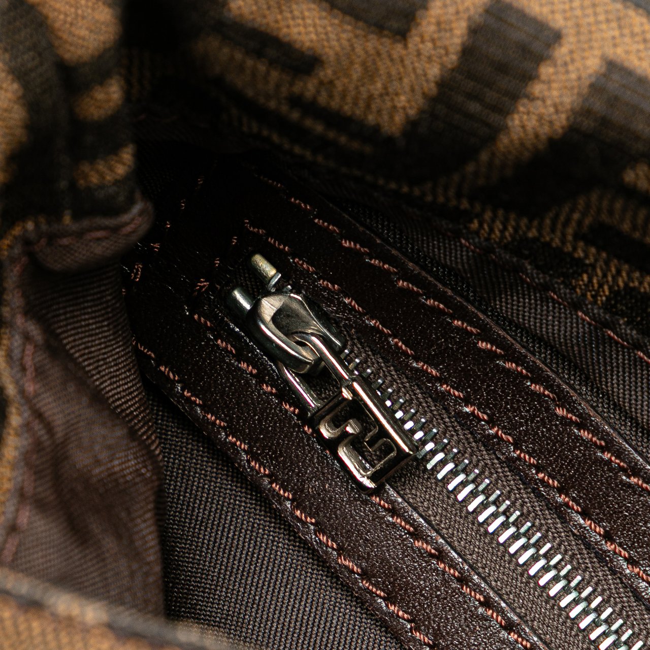 Fendi Zucca Canvas Shoulder Bag Bruin