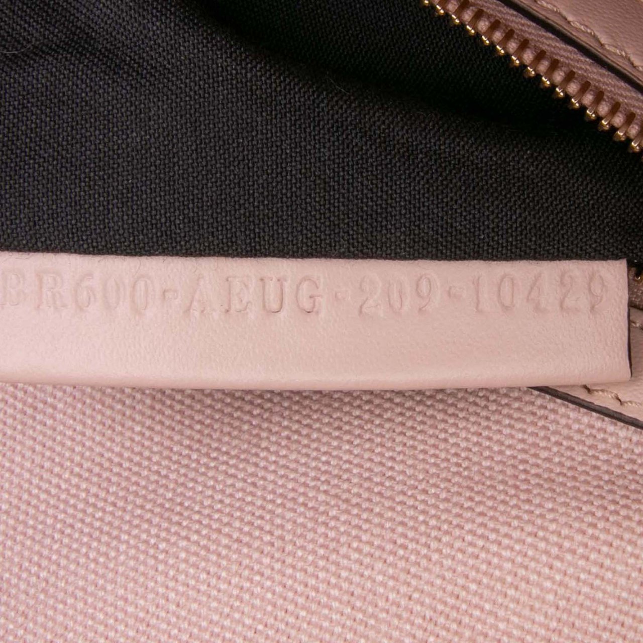 Fendi Zucca Embroidered Canvas Baguette Satchel Roze