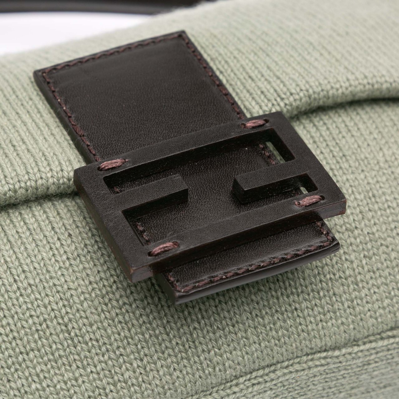 Fendi Cashmere Baguette Satchel Groen