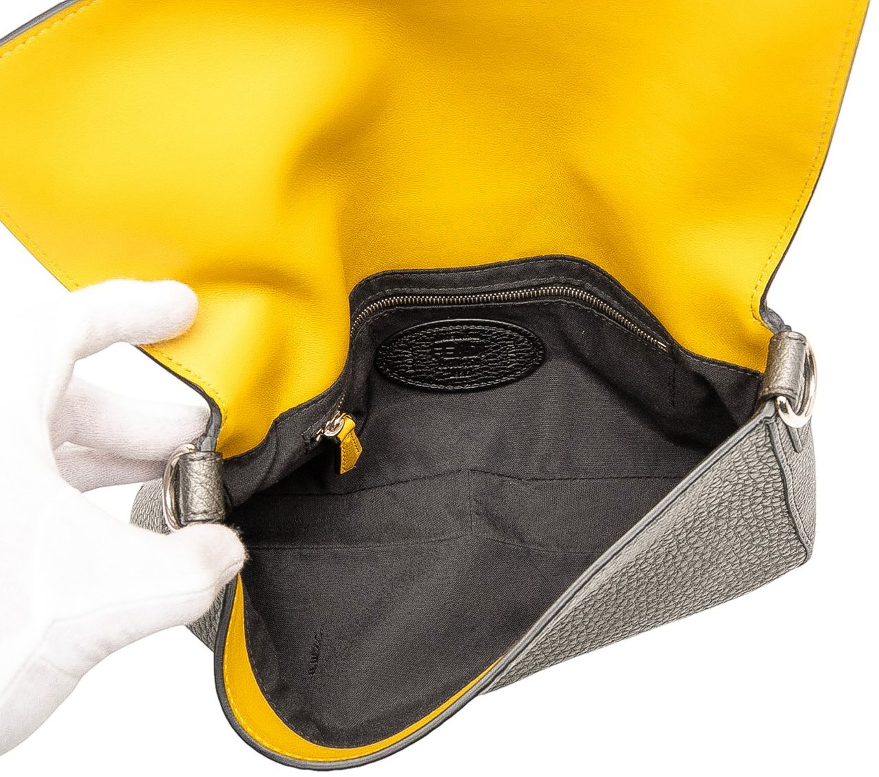 Fendi Leather Selleria Convertible Baguette Satchel Grijs