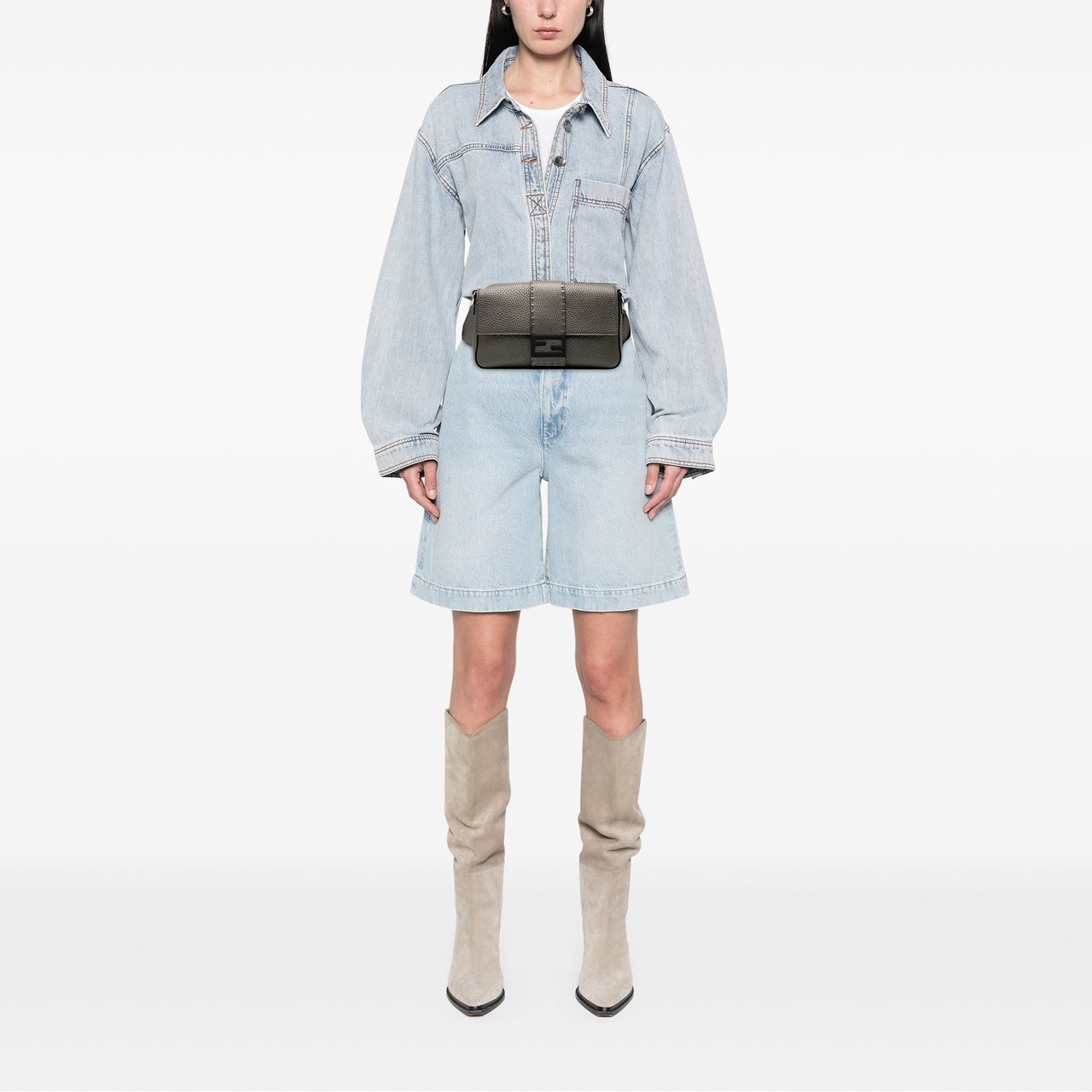 Fendi Leather Selleria Convertible Baguette Satchel Grijs