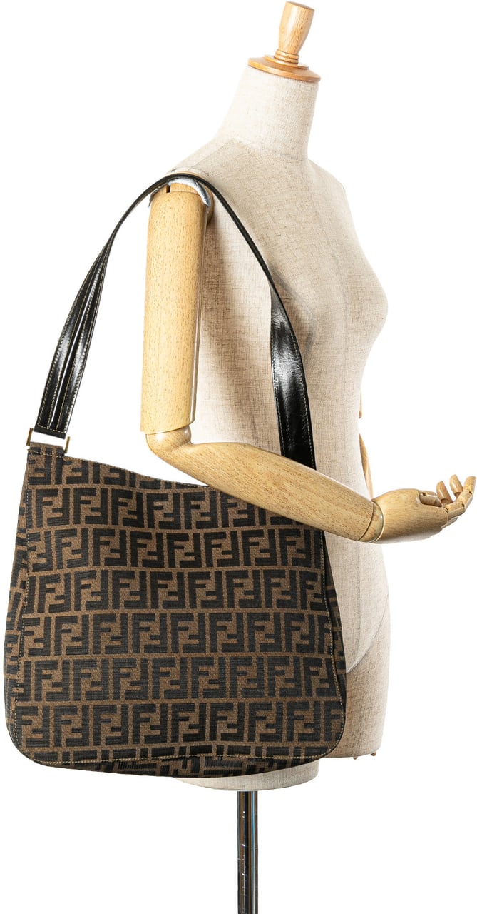 Fendi Zucca Canvas Shoulder Bag Bruin
