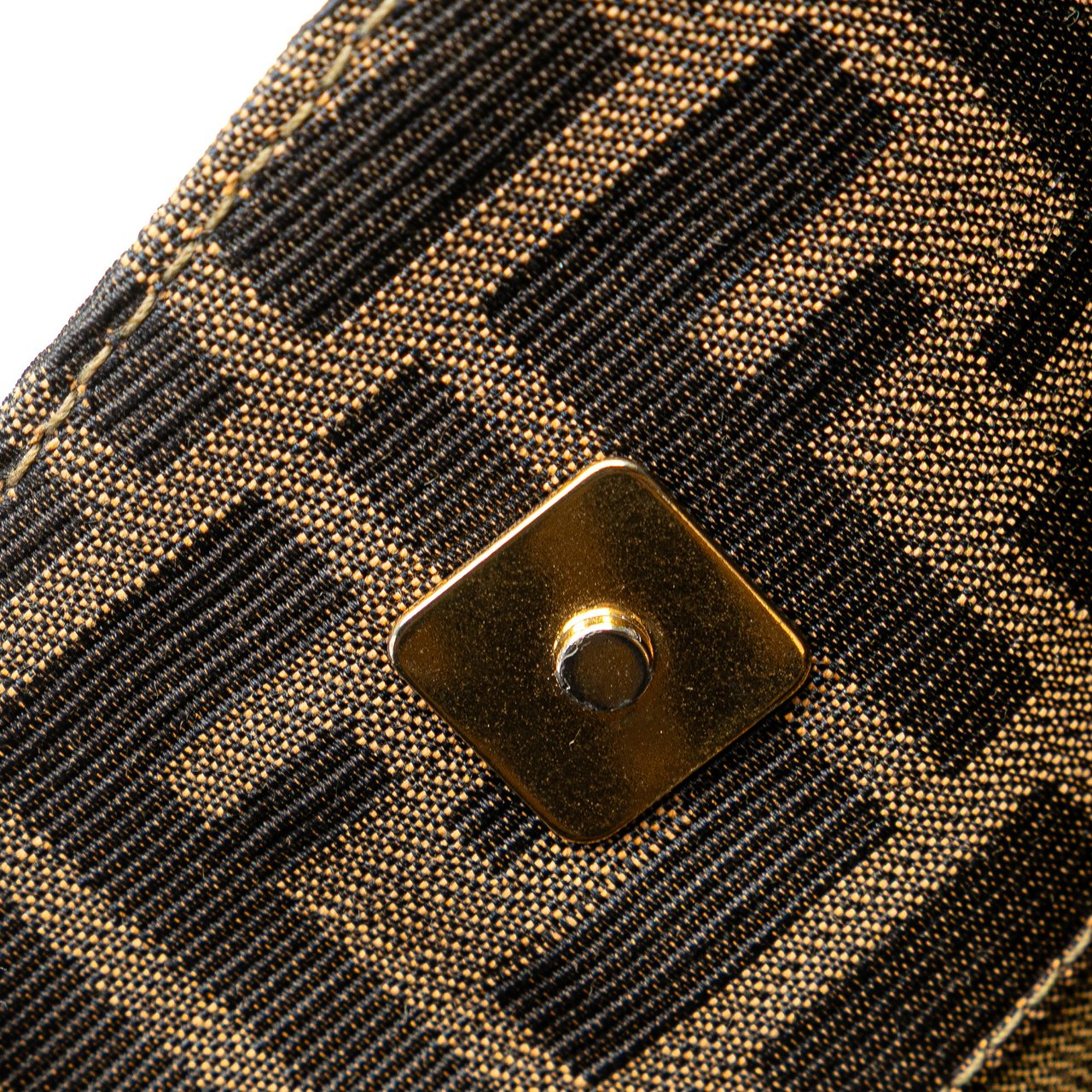 Fendi Zucca Canvas Shoulder Bag Bruin