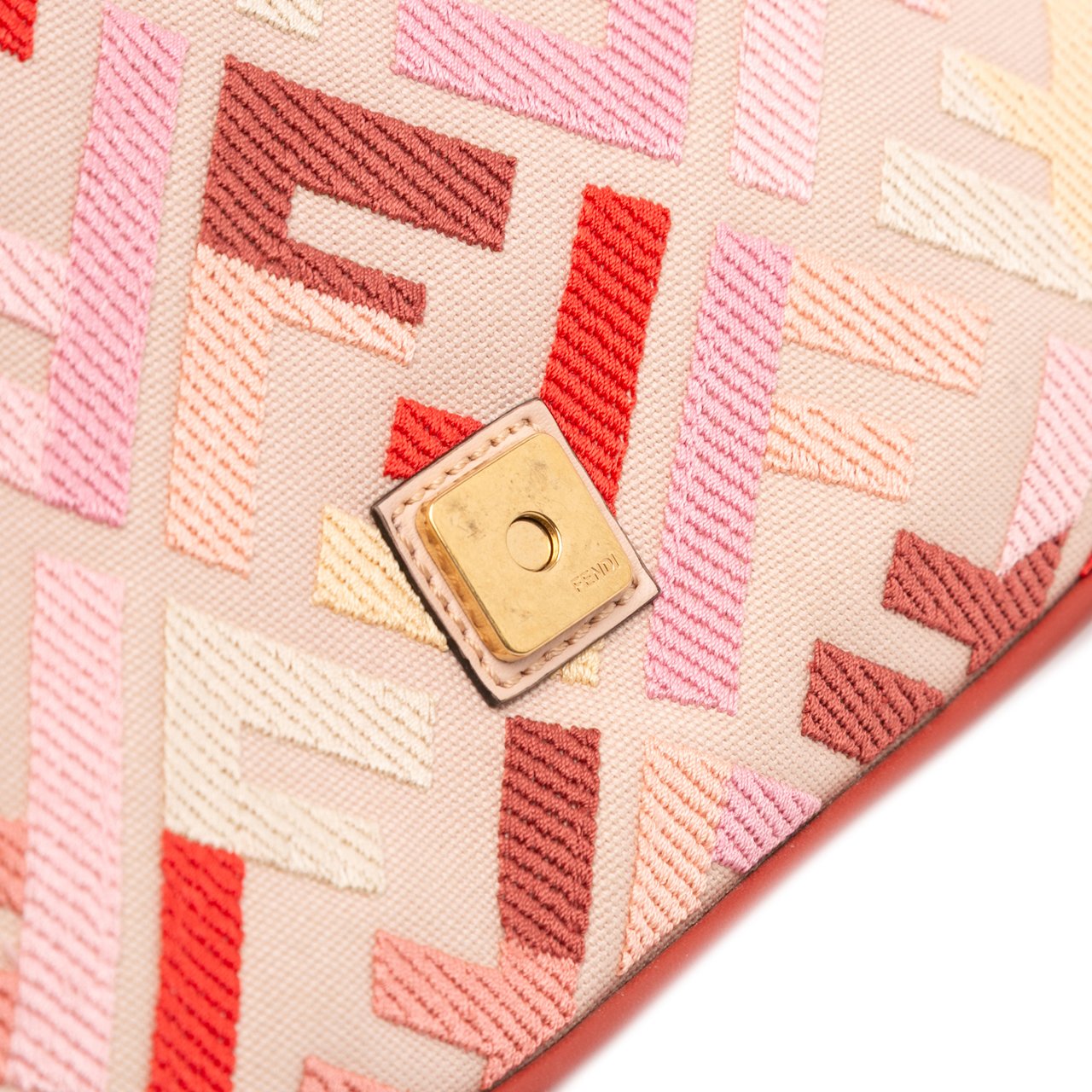 Fendi Zucca Embroidered Canvas Baguette Satchel Roze