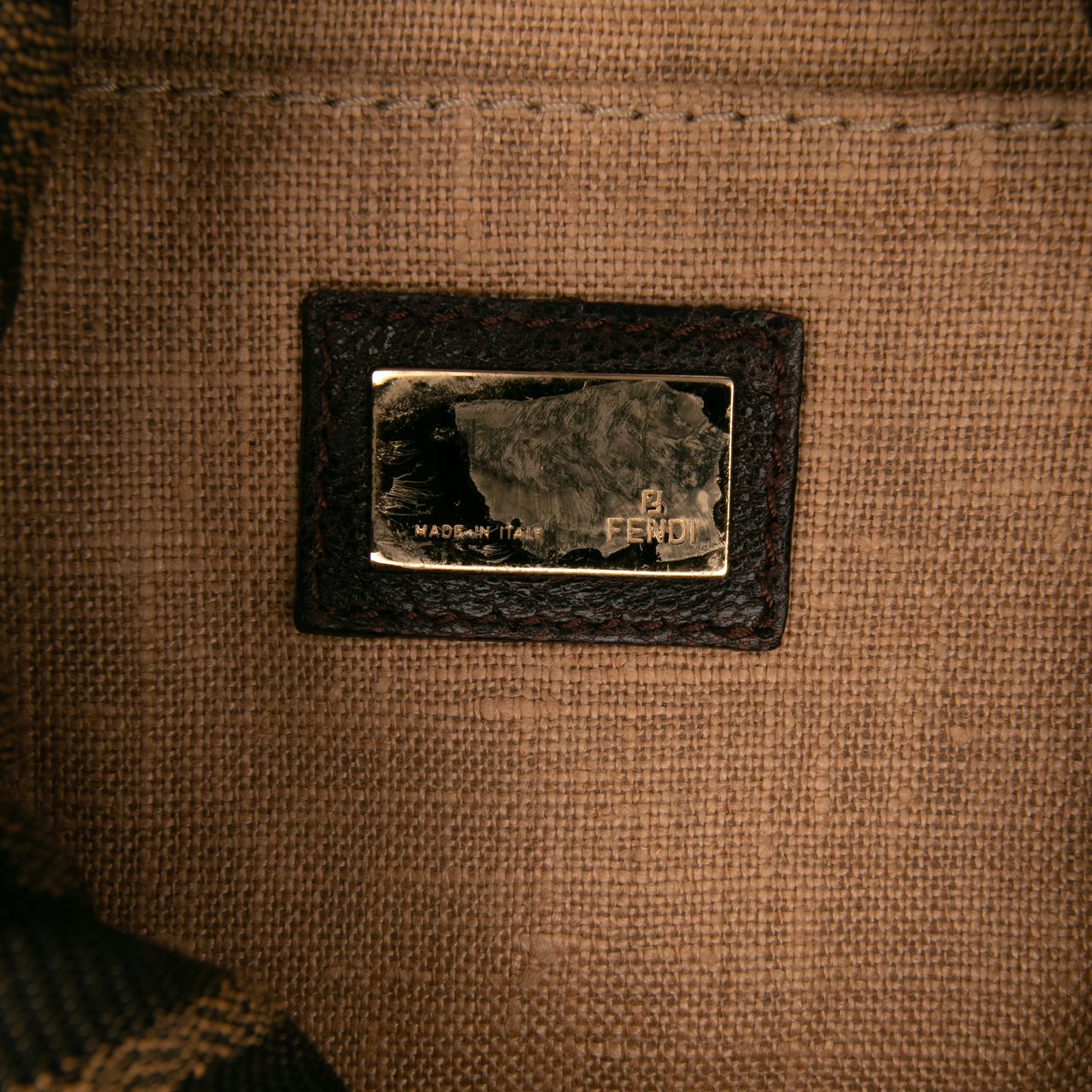 Fendi Zucca Canvas Spy Pochette Bruin