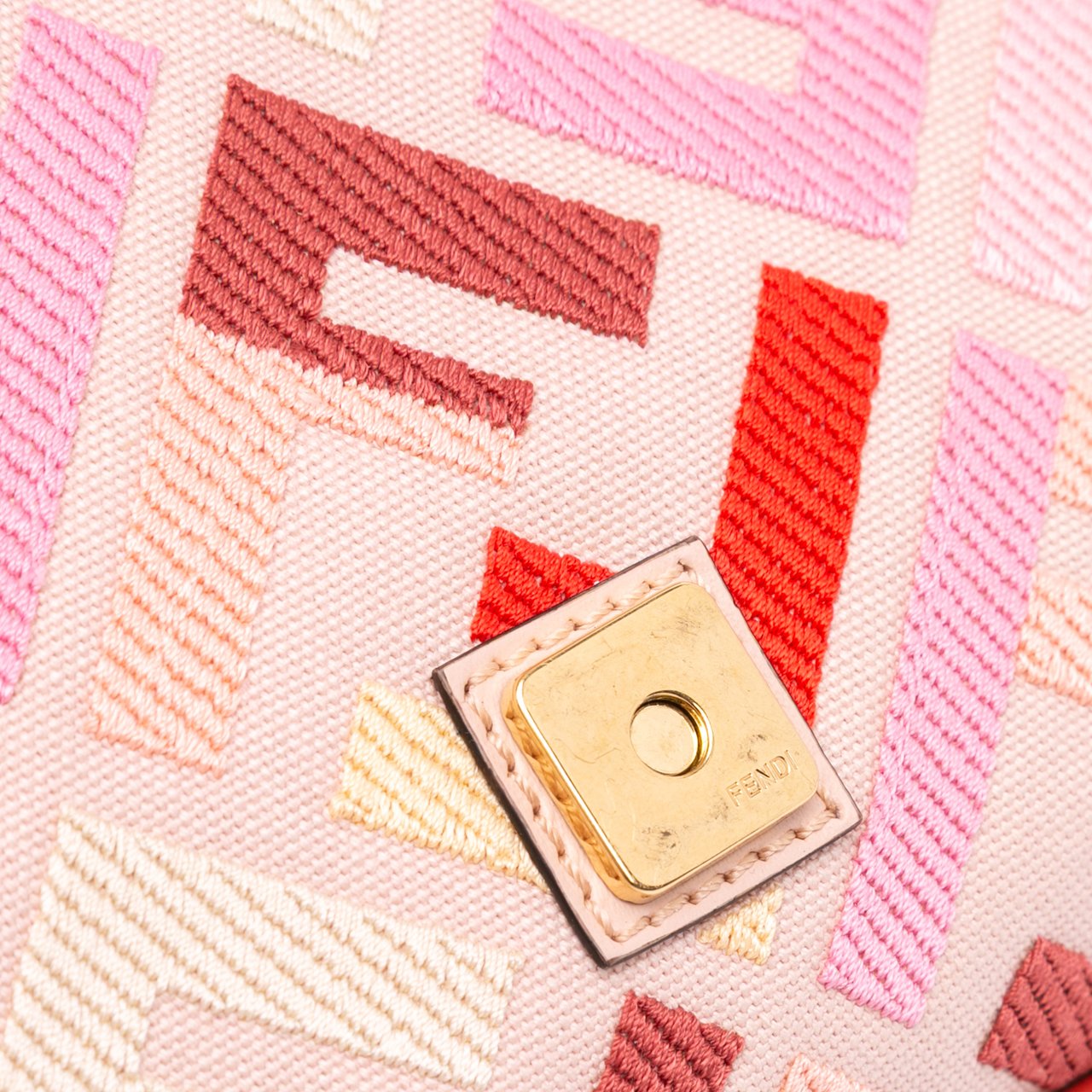 Fendi Zucca Embroidered Canvas Baguette Satchel Roze