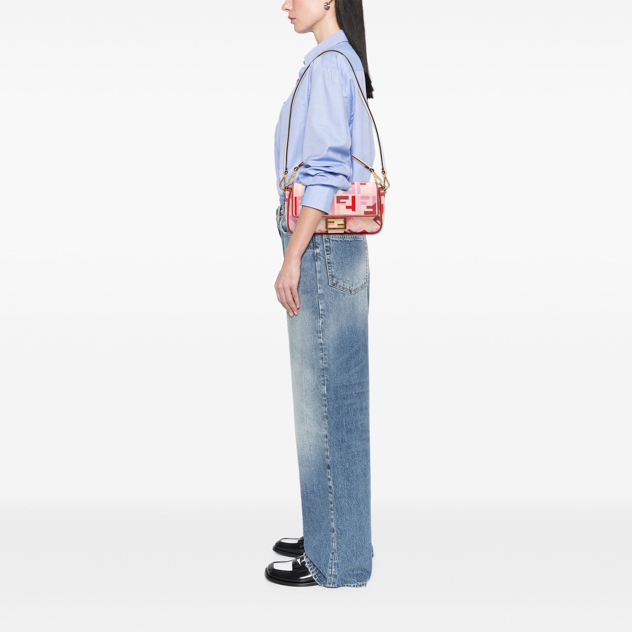 Fendi Zucca Embroidered Canvas Baguette Satchel Roze