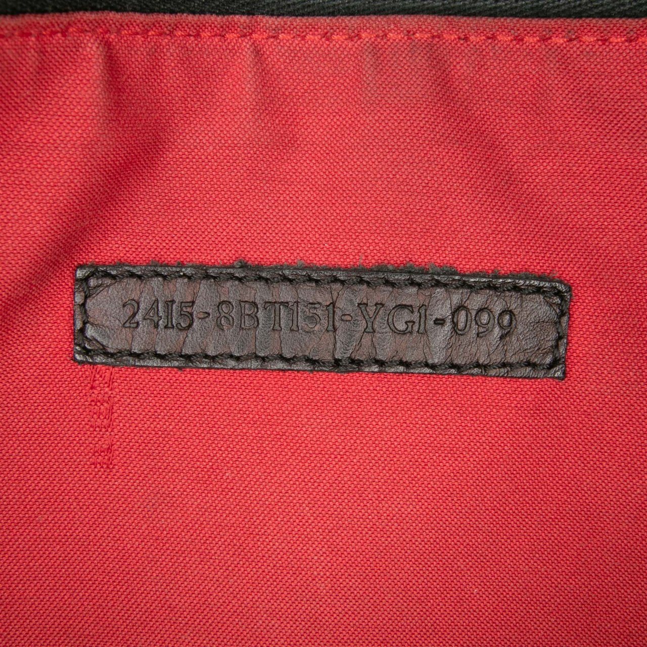 Fendi Zucchino Coated Canvas Charm Zip Crossbody Zwart