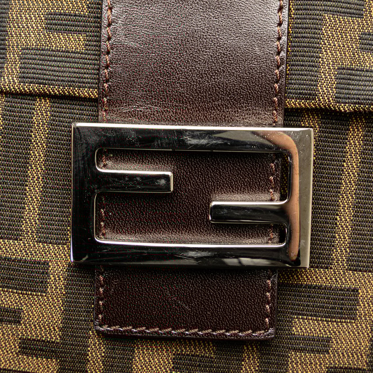 Fendi Zucca Canvas Shoulder Bag Bruin