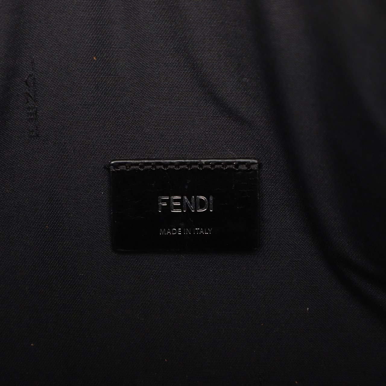 Fendi Sarah Coleman Leather Fisheye Belt Bag Zwart