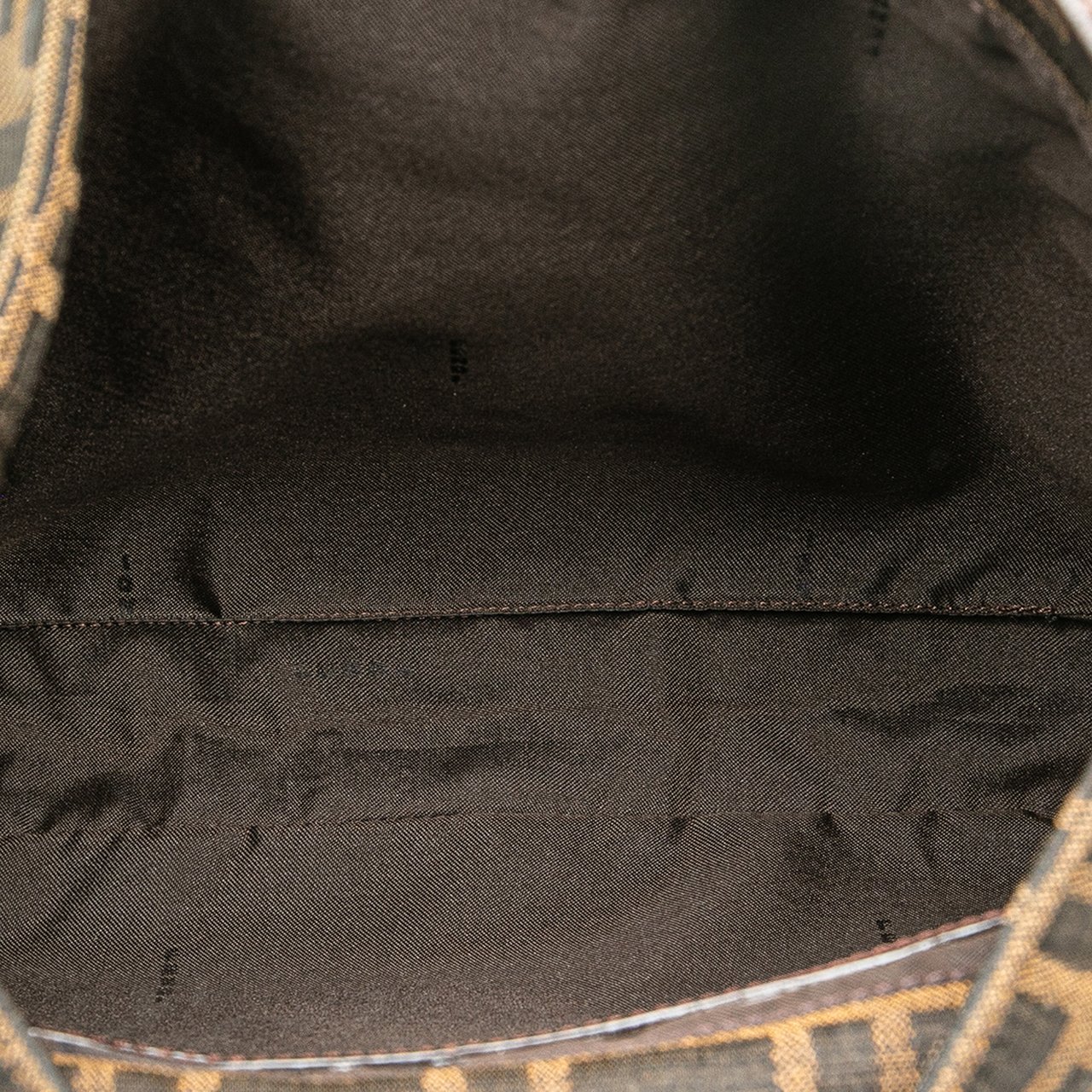 Fendi Zucca Canvas Shoulder Bag Bruin