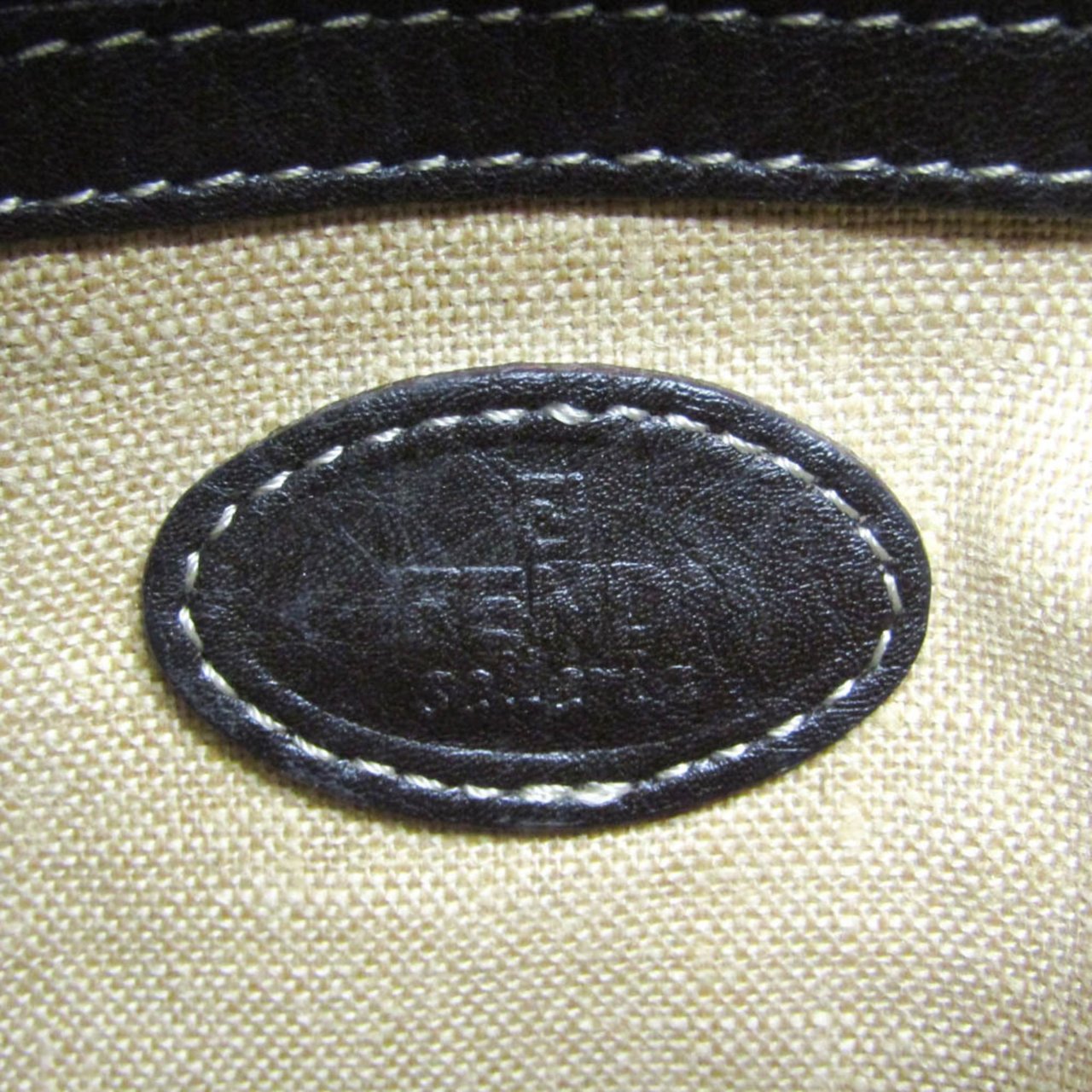 Fendi Vintage Selleria Zip Messenger Leather Small Bruin