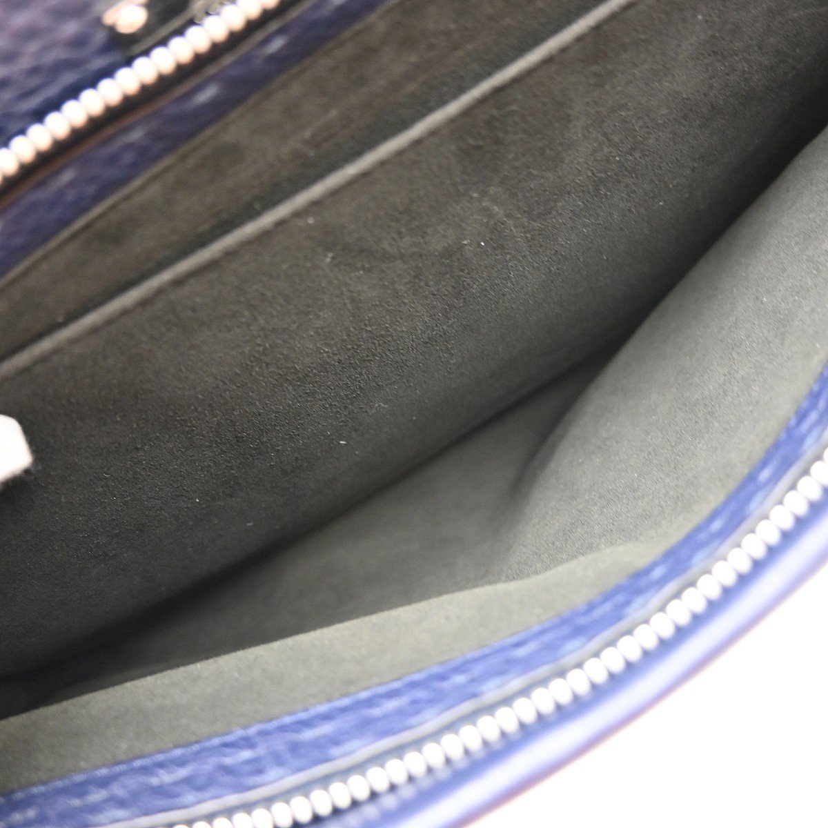 Fendi Selleria Peekaboo Fit Leather Large Navy