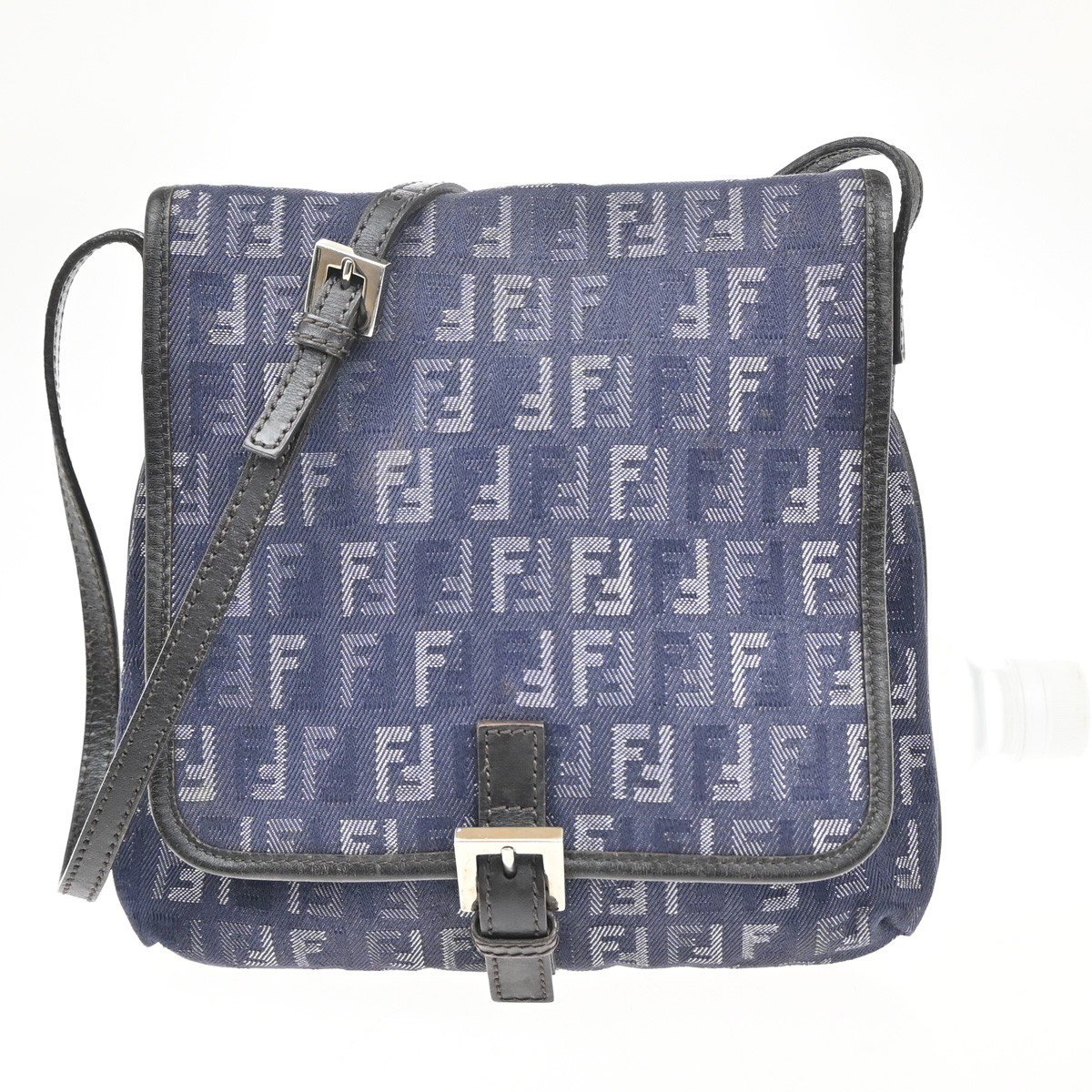 Fendi Fendi Vintage Flap Crossbody Bag Zucchino Denim Blauw