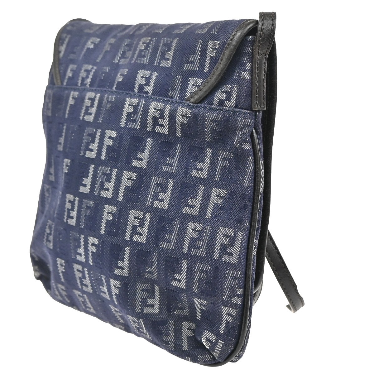 Fendi Fendi Vintage Flap Crossbody Bag Zucchino Denim Blauw