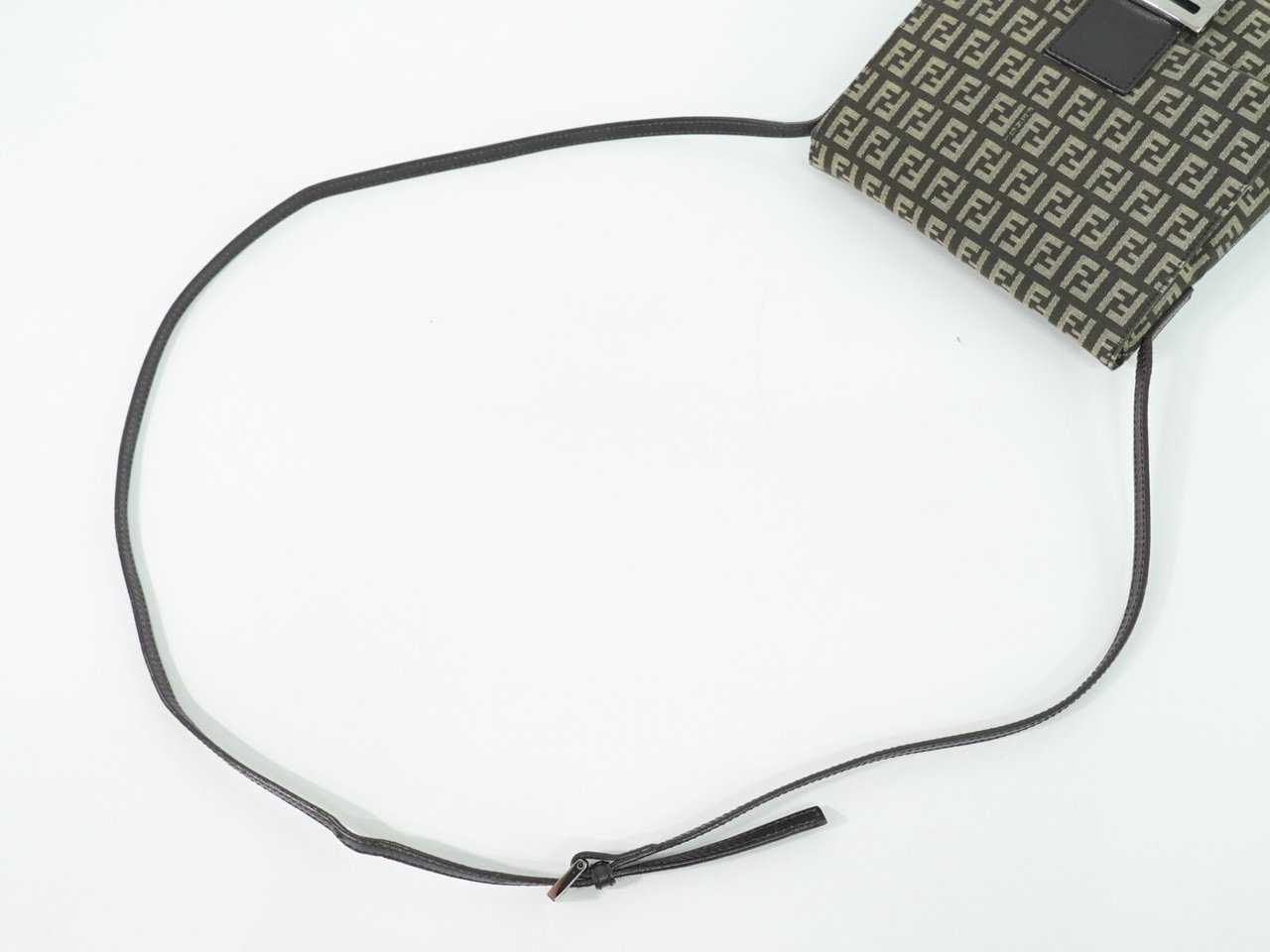 Fendi Fendi Mamma Baguette Shoulder Bag Canvas Bruin