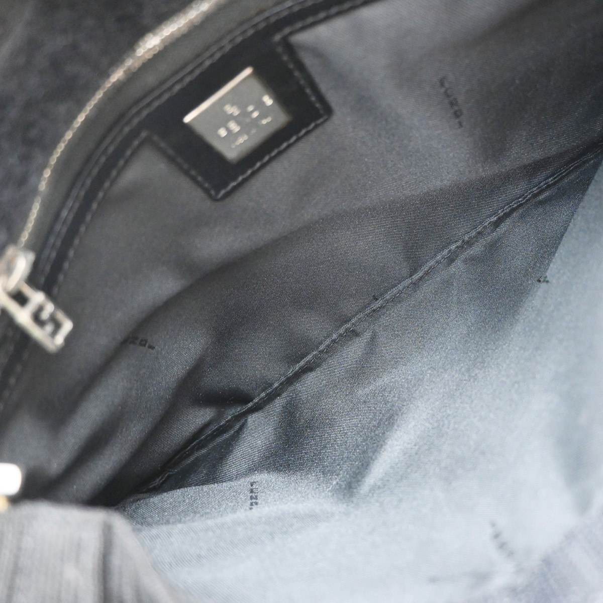 Fendi Fendi Vintage Shoulder Bag Zucca Canvas Medium Bruin