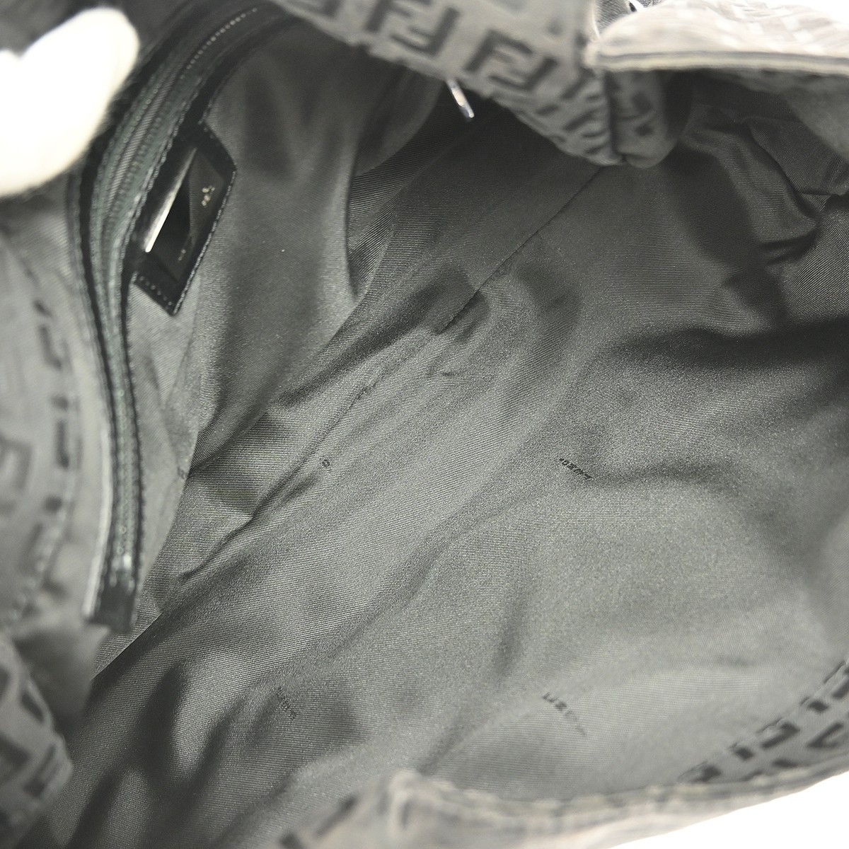 Fendi Fendi Belted Shoulder Bag Zucchino Canvas Medium Zwart