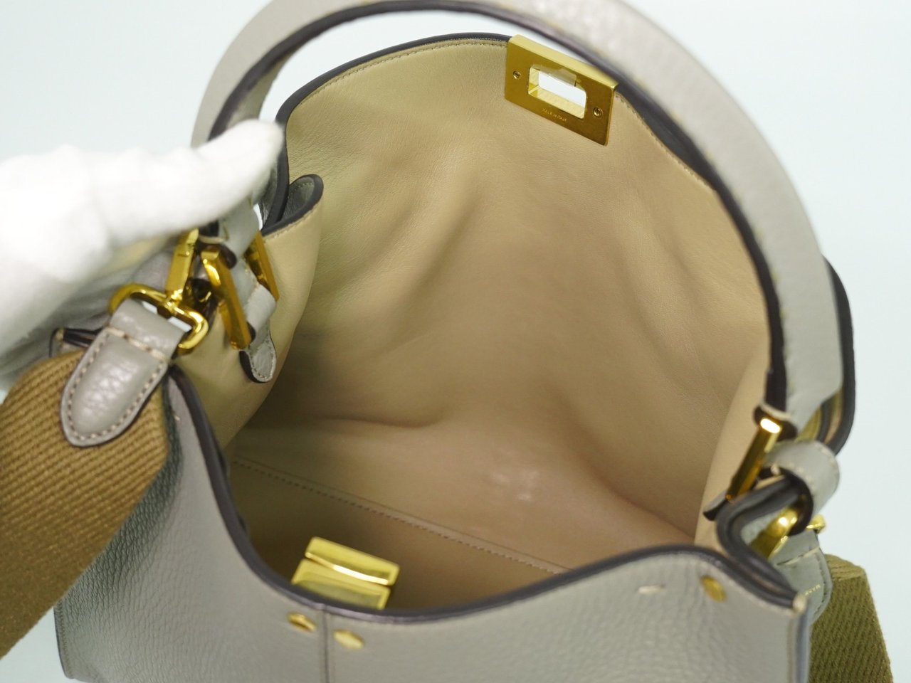 Fendi Fendi Peekaboo X-Lite Bag Leather Medium Grijs