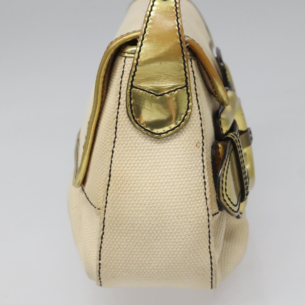 Fendi Fendi Chain Baguette Patent Beige