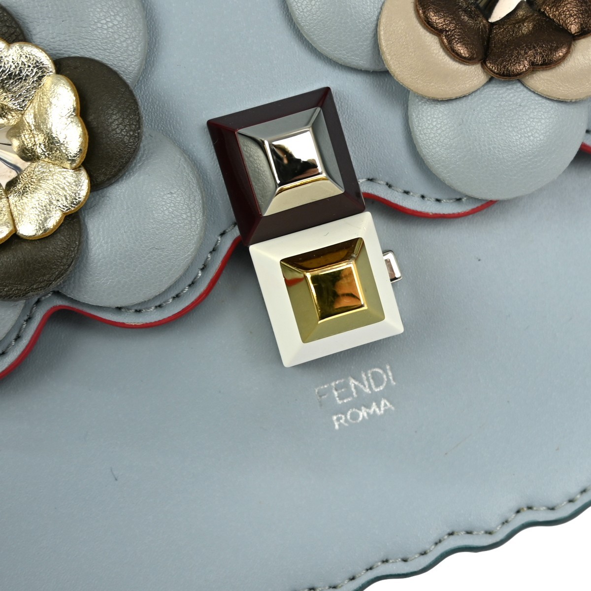 Fendi Fendi Flowerland Kan I Bag Embellished Leather Medium Blauw