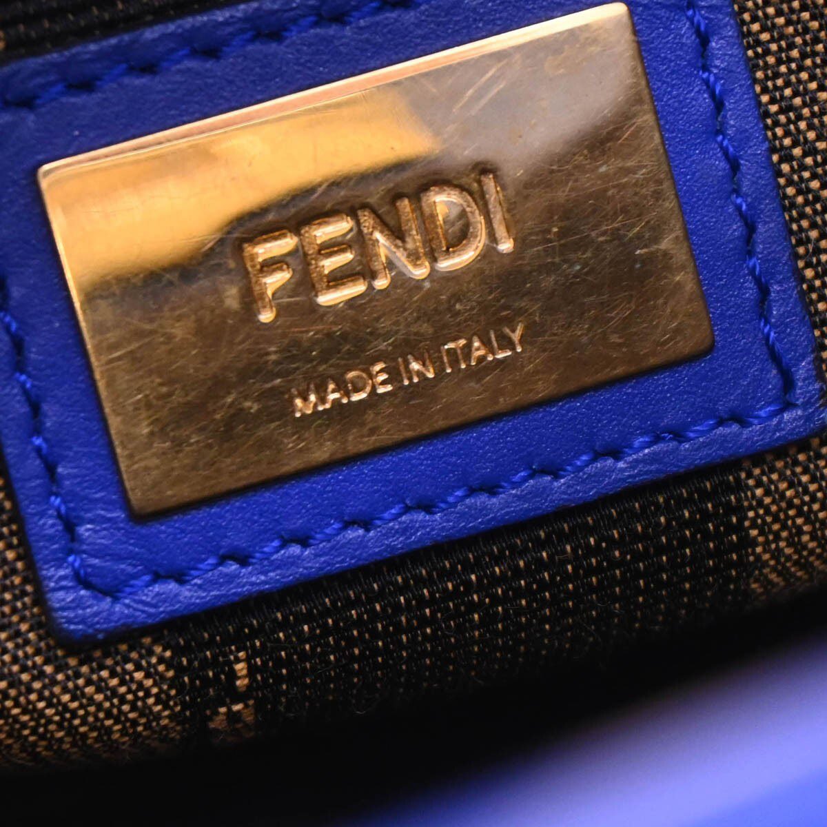 Fendi Fendi Peekaboo Bag Soft Leather Regular Blauw