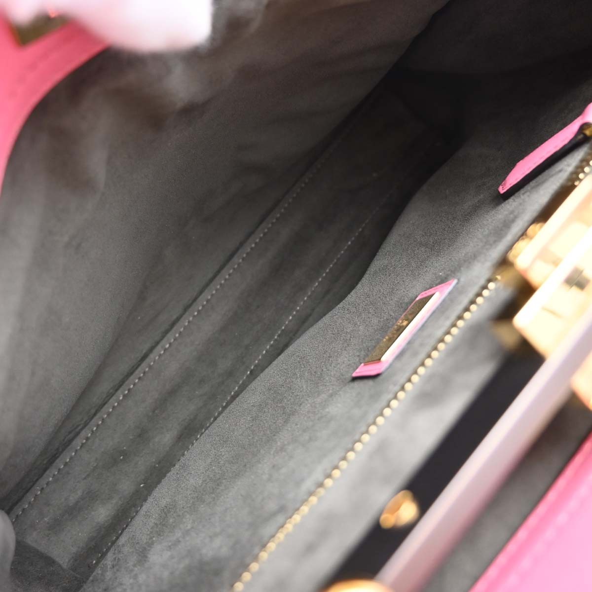 Fendi Fendi Peekaboo Essential Bag Leather Medium Roze