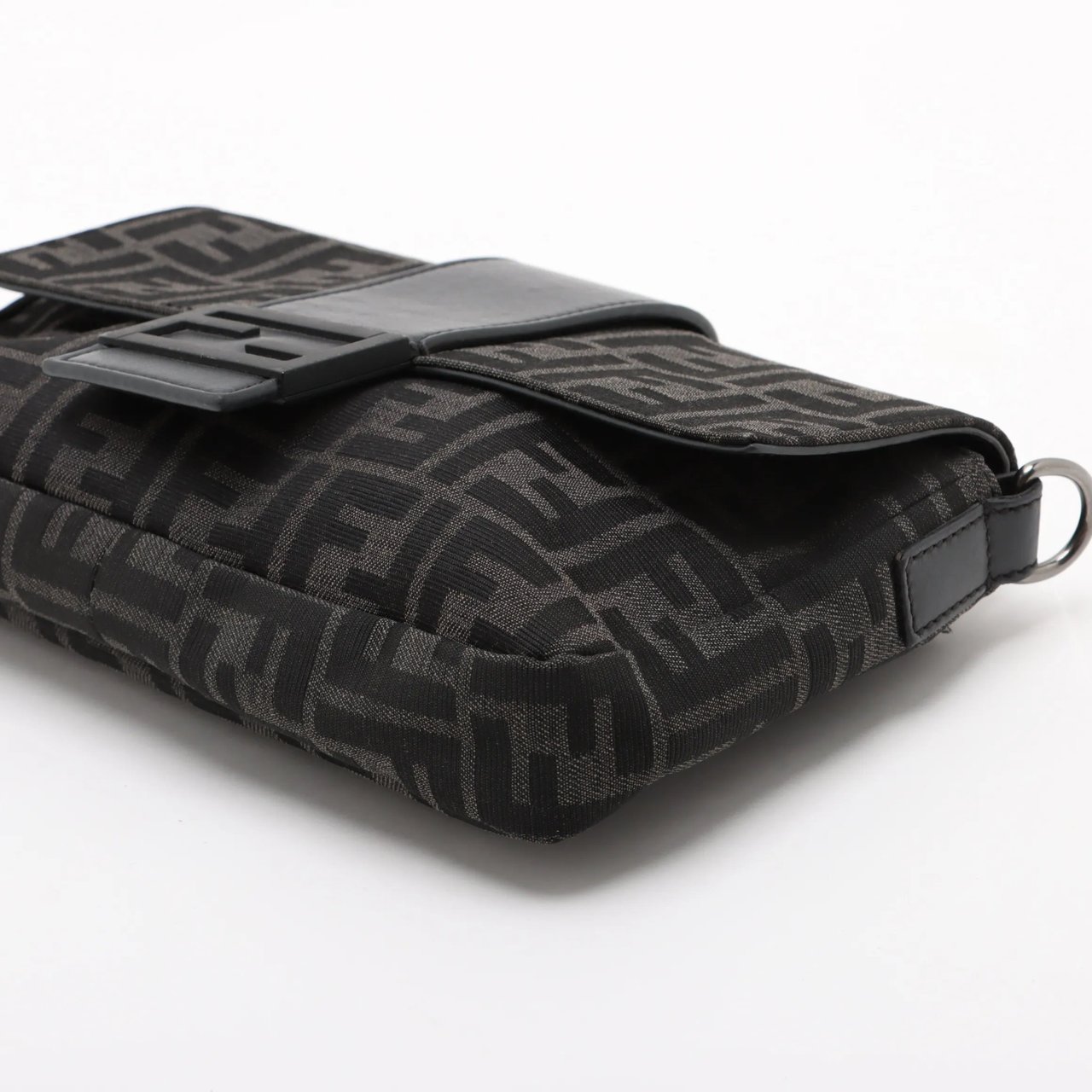 Fendi Baguette Convertible Belt Zucca canvas medium Zwart