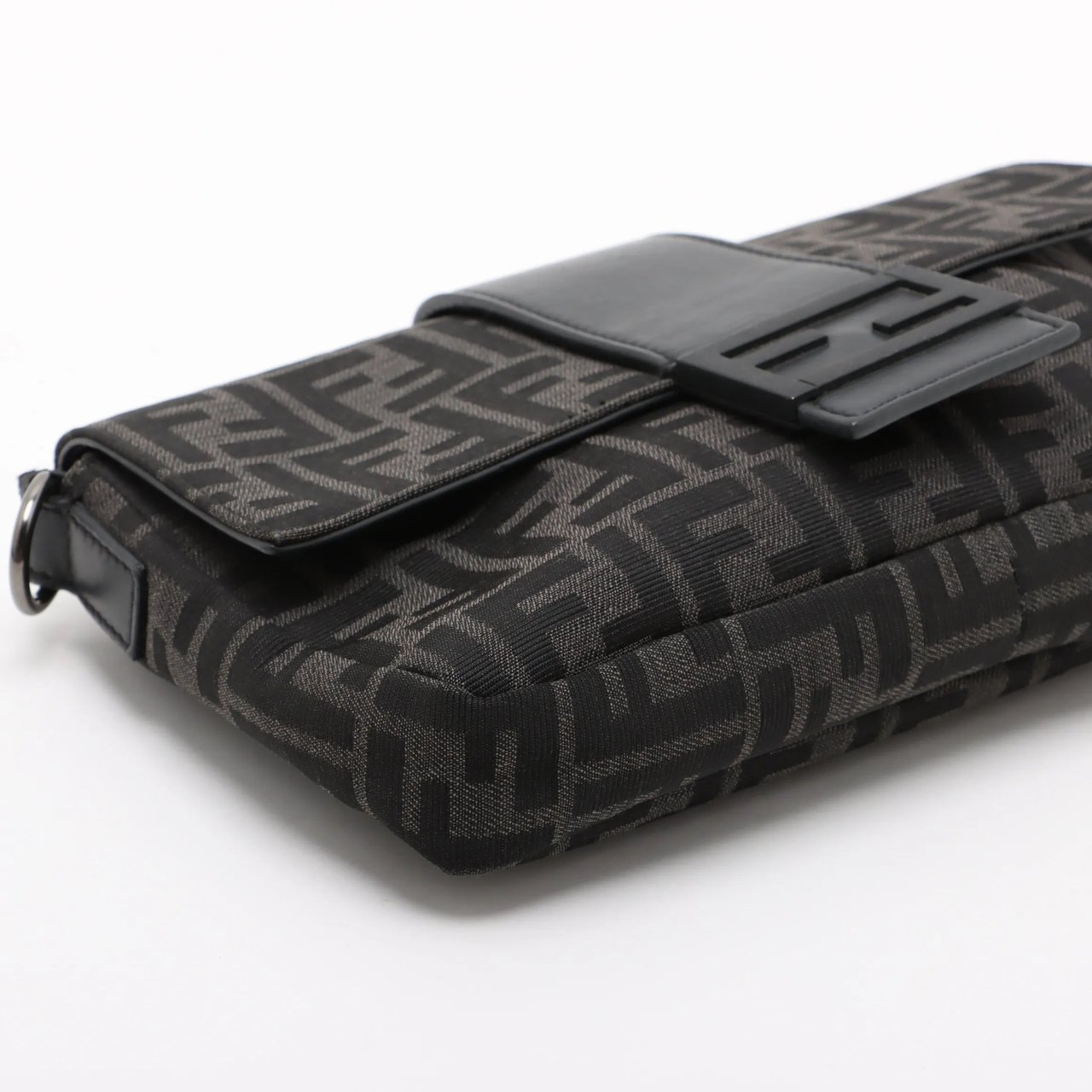 Fendi Baguette Convertible Belt Zucca canvas medium Zwart