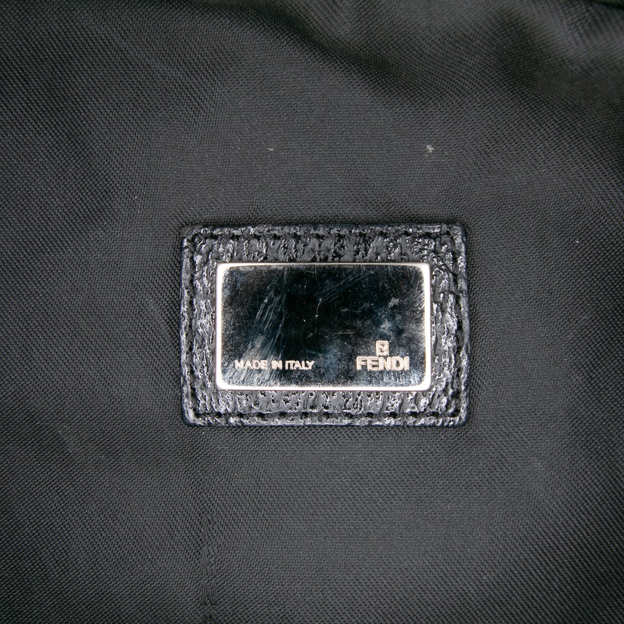 Fendi Zebra Print Canvas Oyster Hobo Zwart