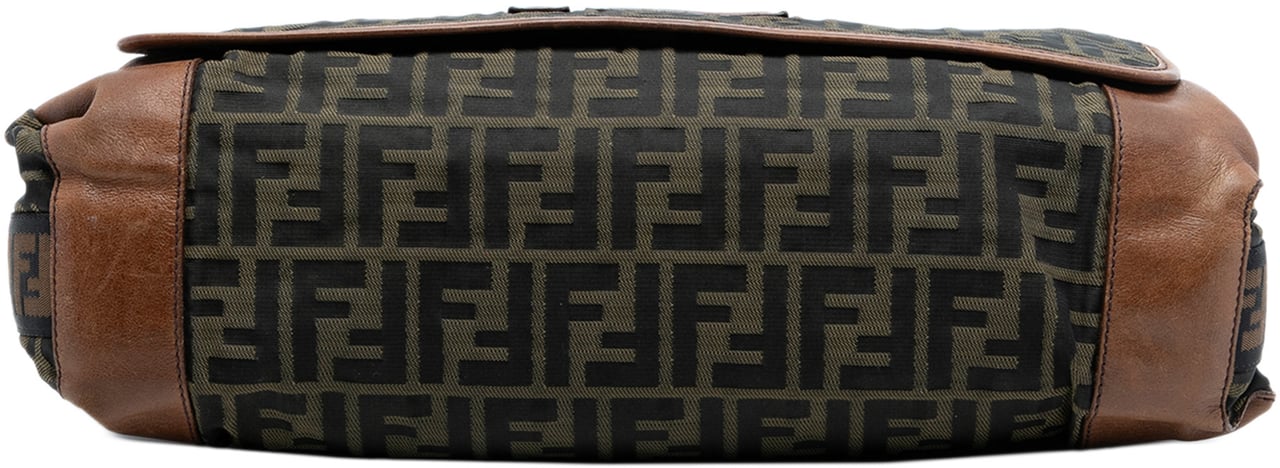 Fendi Zucca Canvas FF Messenger Bag Bruin