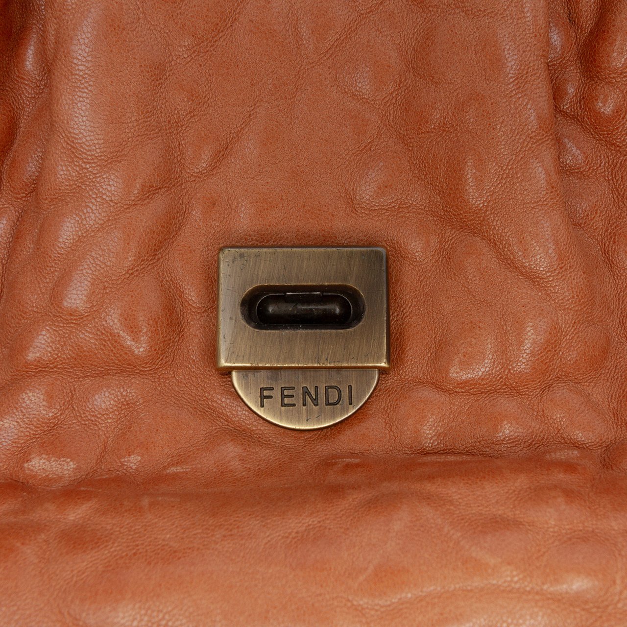 Fendi Medium Leather B Bag Top Handle Bag Bruin