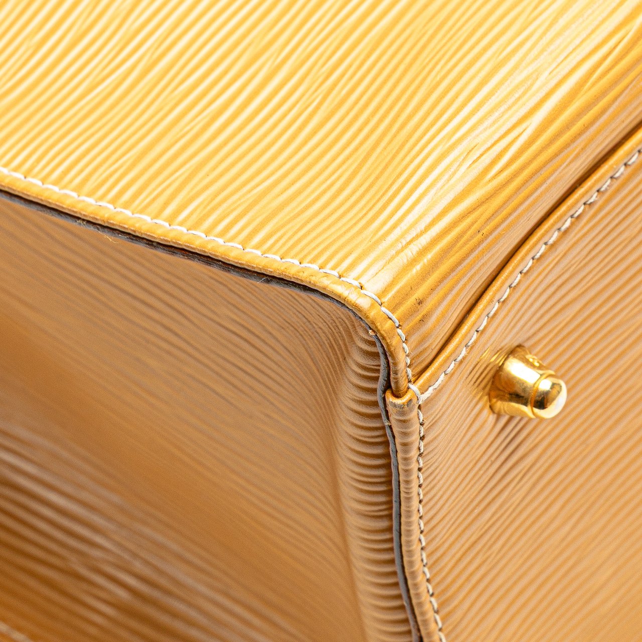 Fendi Leather Tote Geel