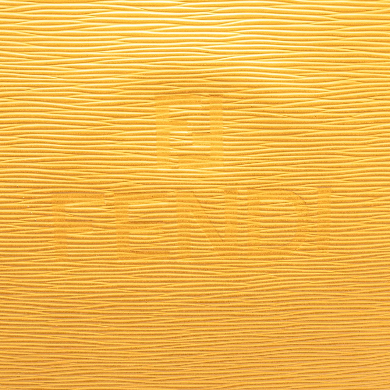 Fendi Leather Tote Geel