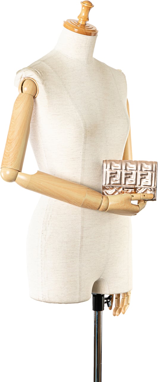 Fendi Zucca Embossed Compact Wallet Goud
