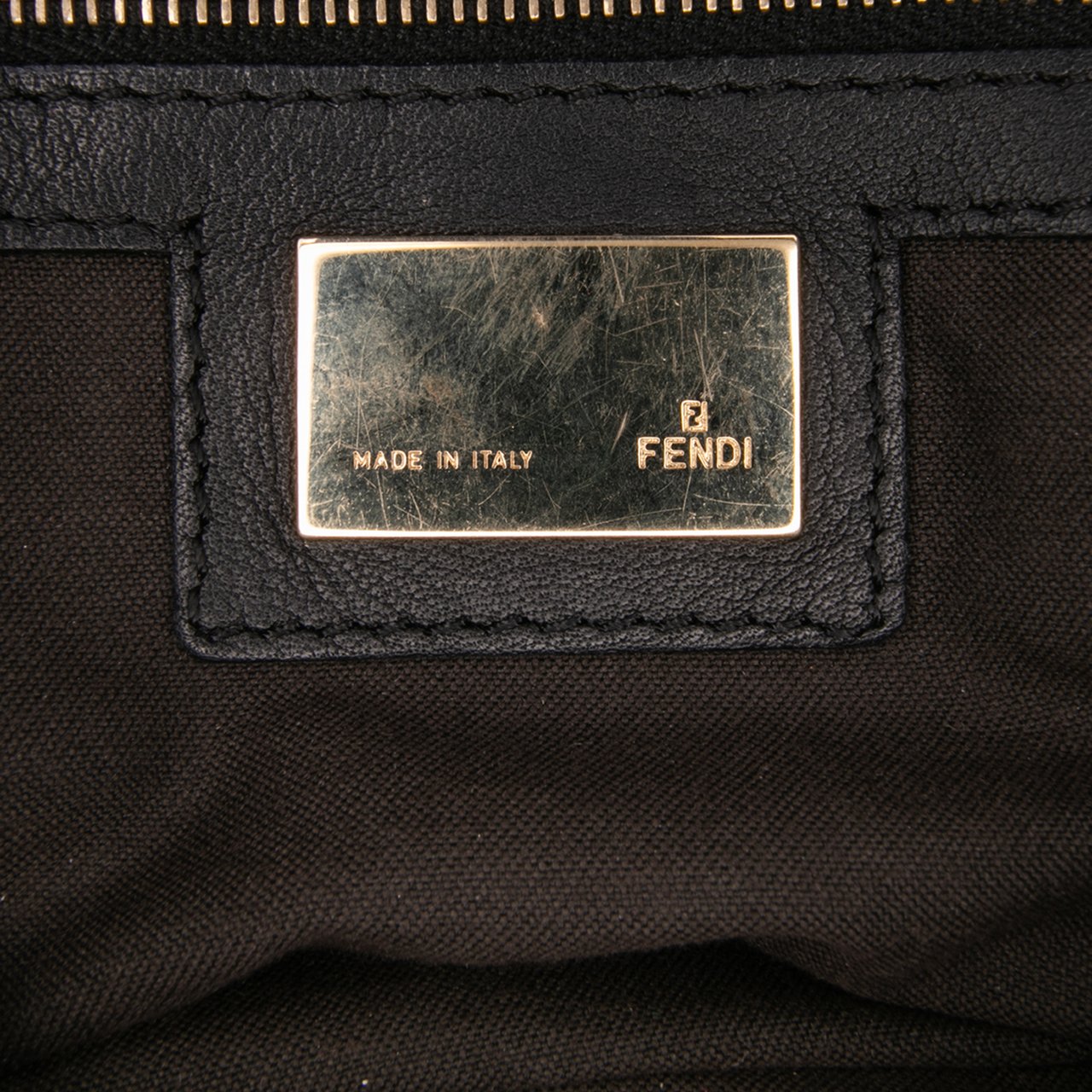 Fendi Perforated Nappa Chef Hobo Zwart