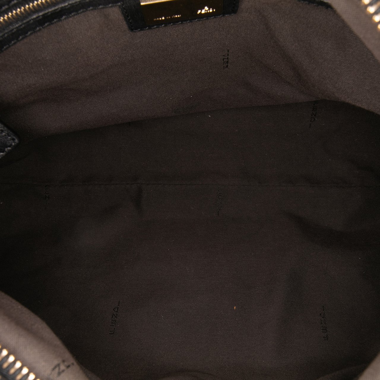 Fendi Perforated Nappa Chef Hobo Zwart