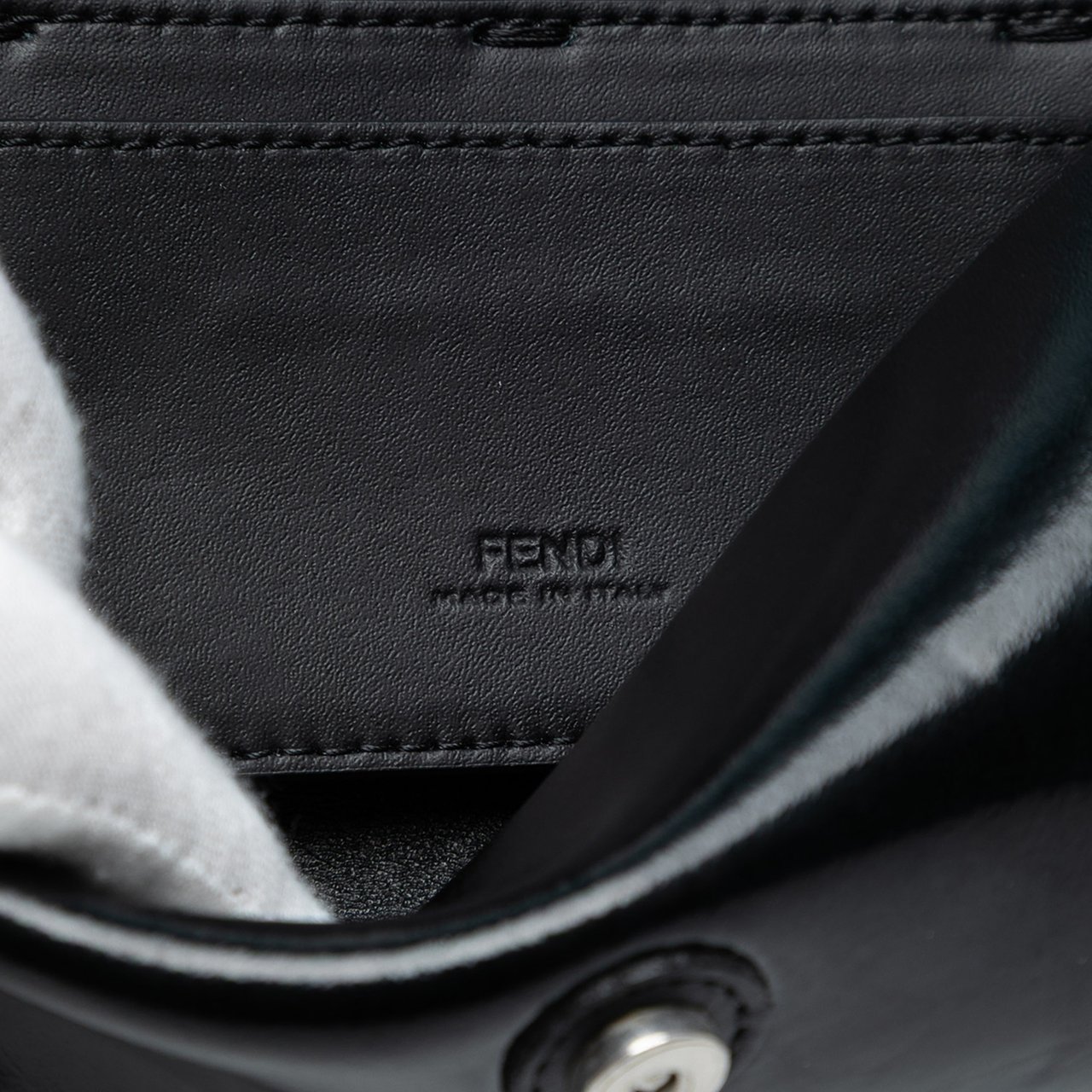 Fendi Calfskin and Patent Baguette Phone Pouch Satchel Zwart