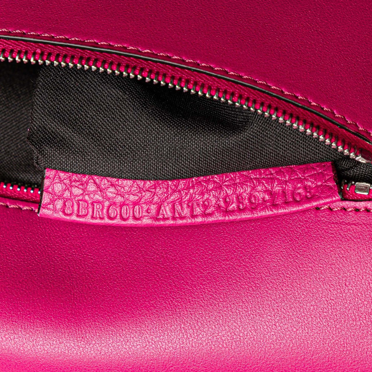 Fendi Leather Selleria Baguette Satchel Roze