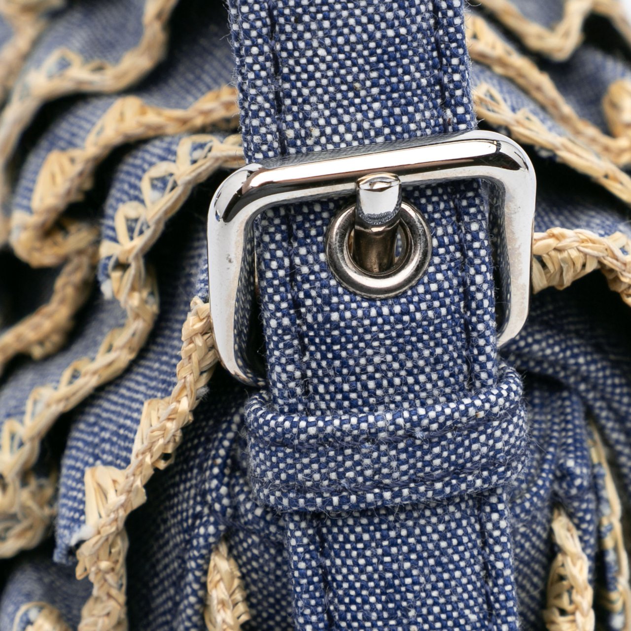 Fendi Embroidered Denim Ruffled F is Fendi Kan I Baguette Blauw