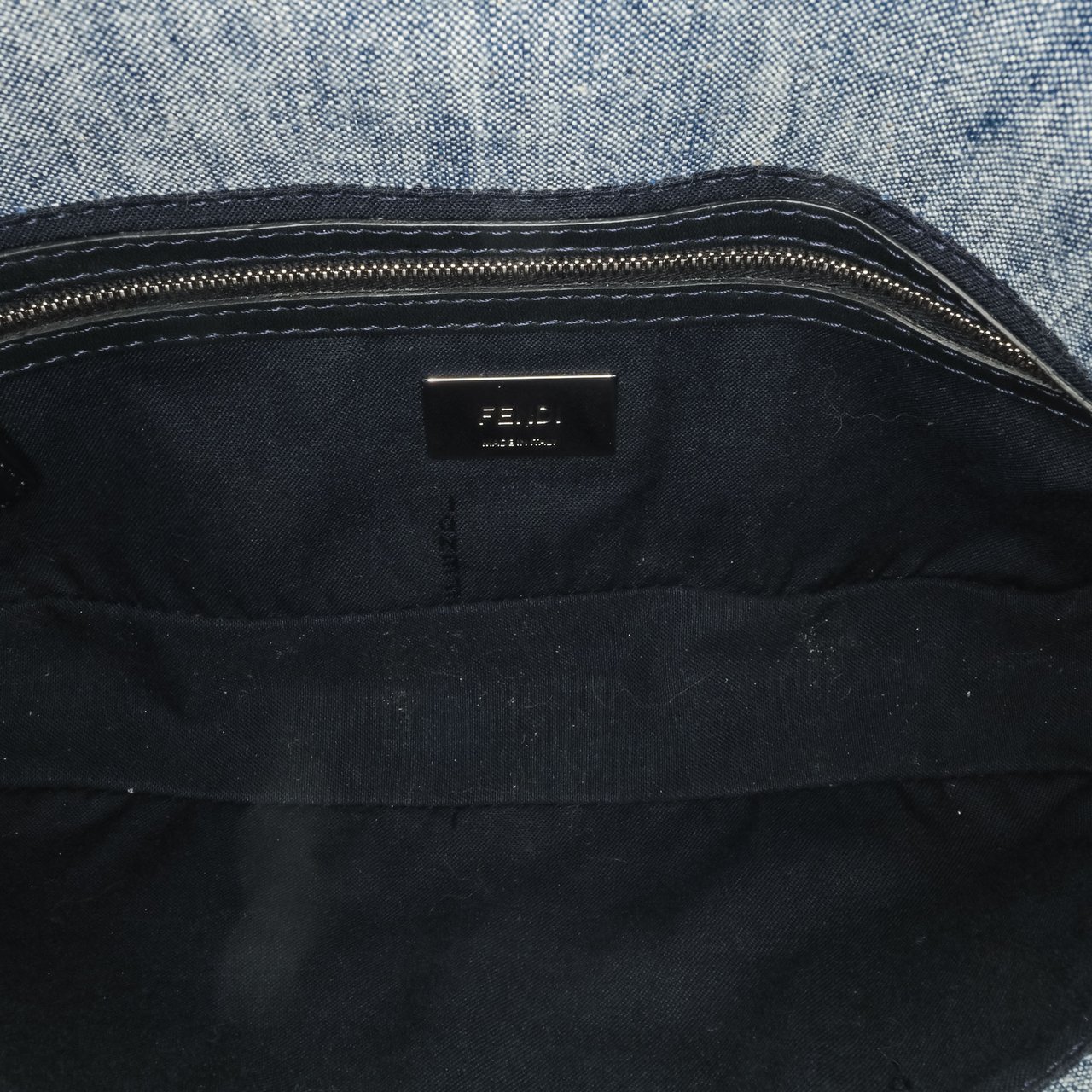 Fendi Embroidered Denim Ruffled F is Fendi Kan I Baguette Blauw