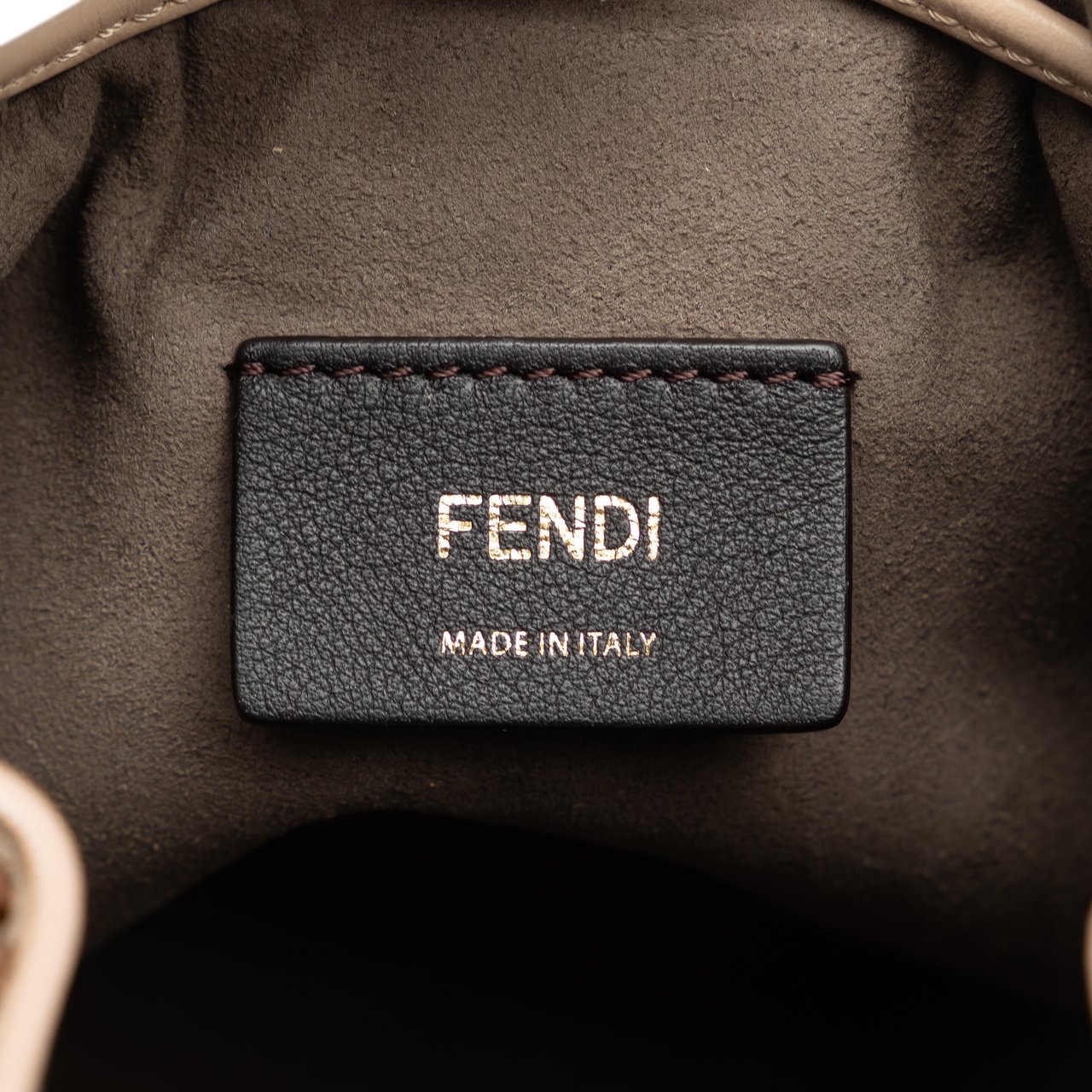 Fendi Shearling Mini Mon Tresor Bucket Bag Roze
