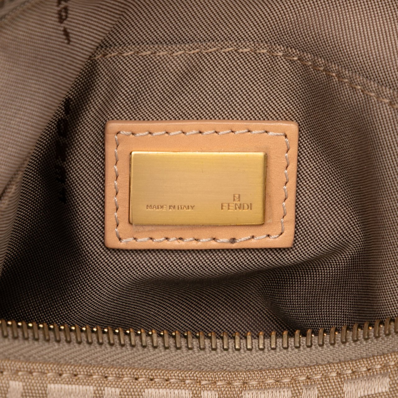 Fendi Zucchino Canvas Pochette Bruin