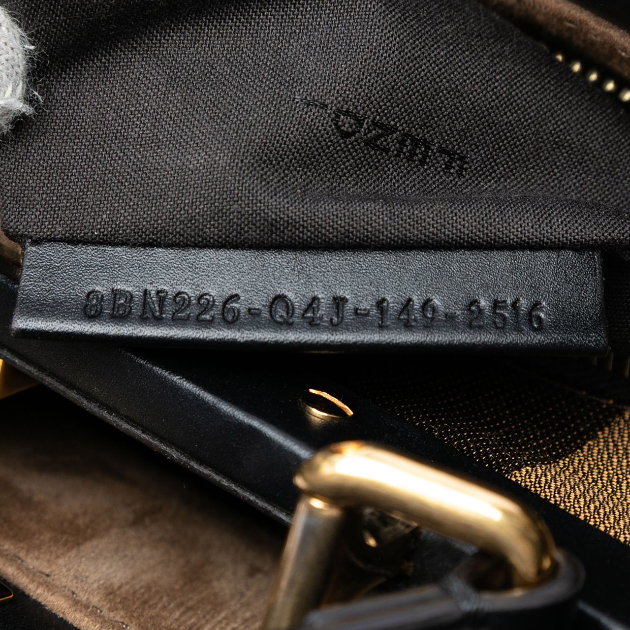 Fendi Medium Shiny Nappa Peekaboo Iconic Satchel Zwart