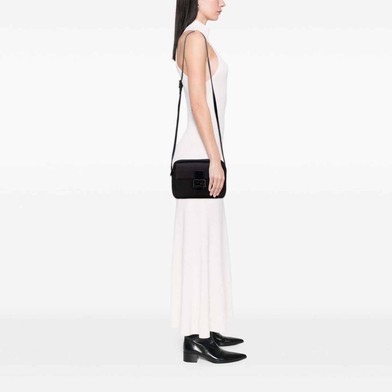 Fendi Zucchino Canvas Crossbody Zwart