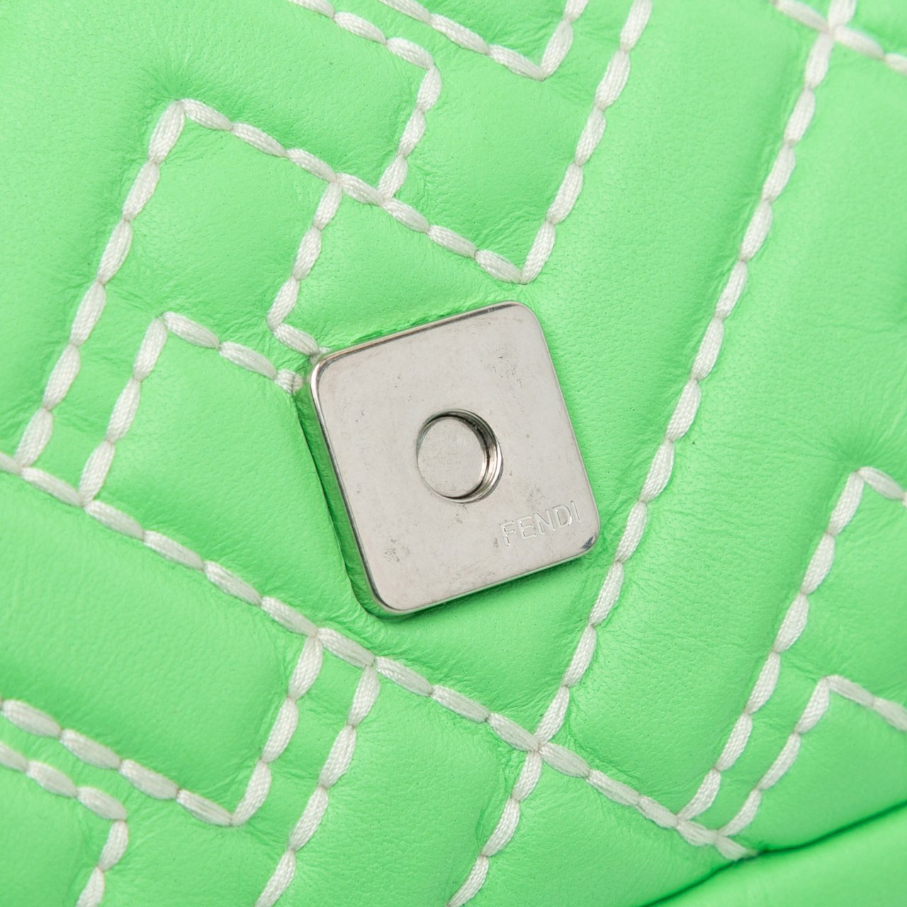 Fendi Zucca Embossed Stitched Leather Baguette Satchel Groen