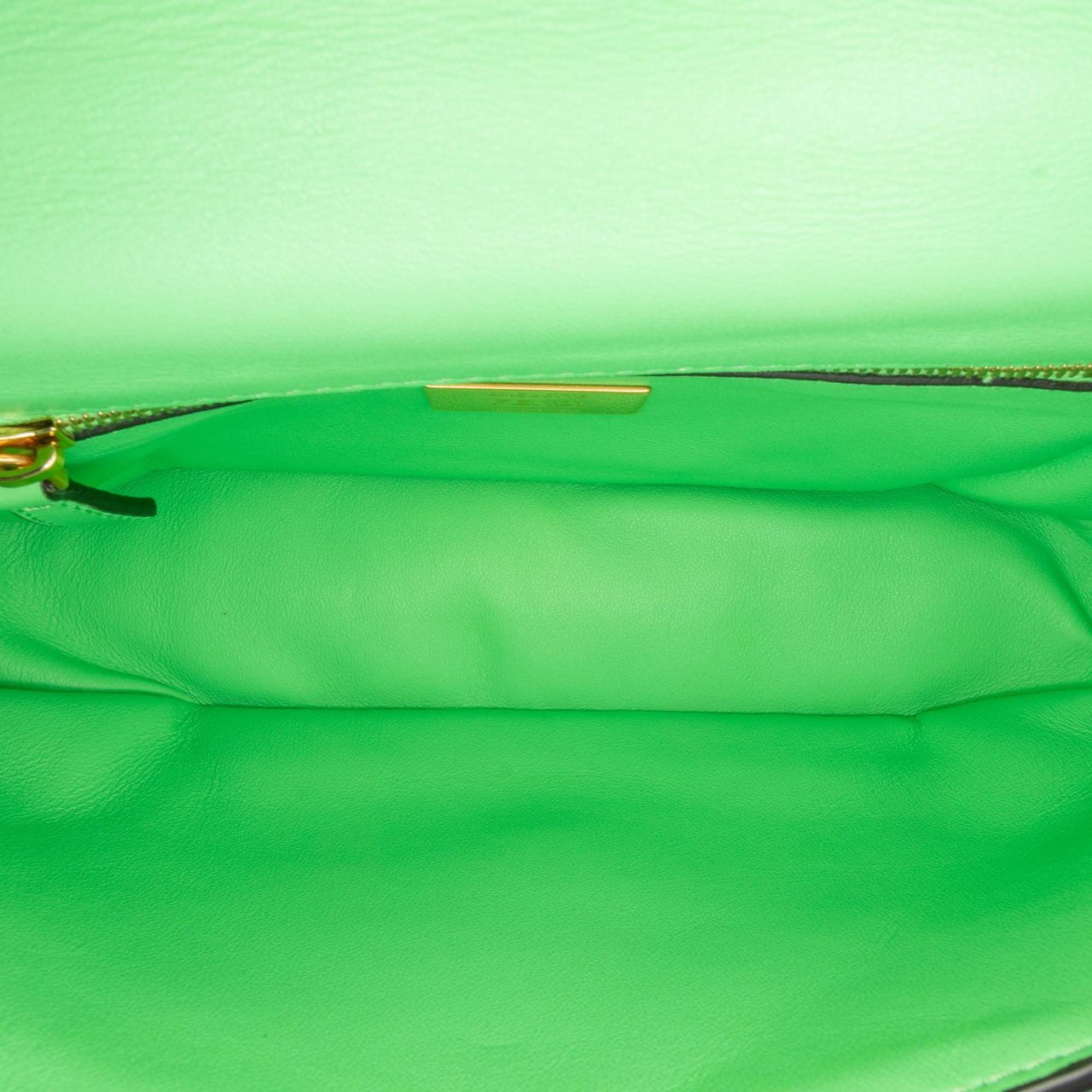 Fendi Zucca Embossed Leather Chain Midi Baguette Groen