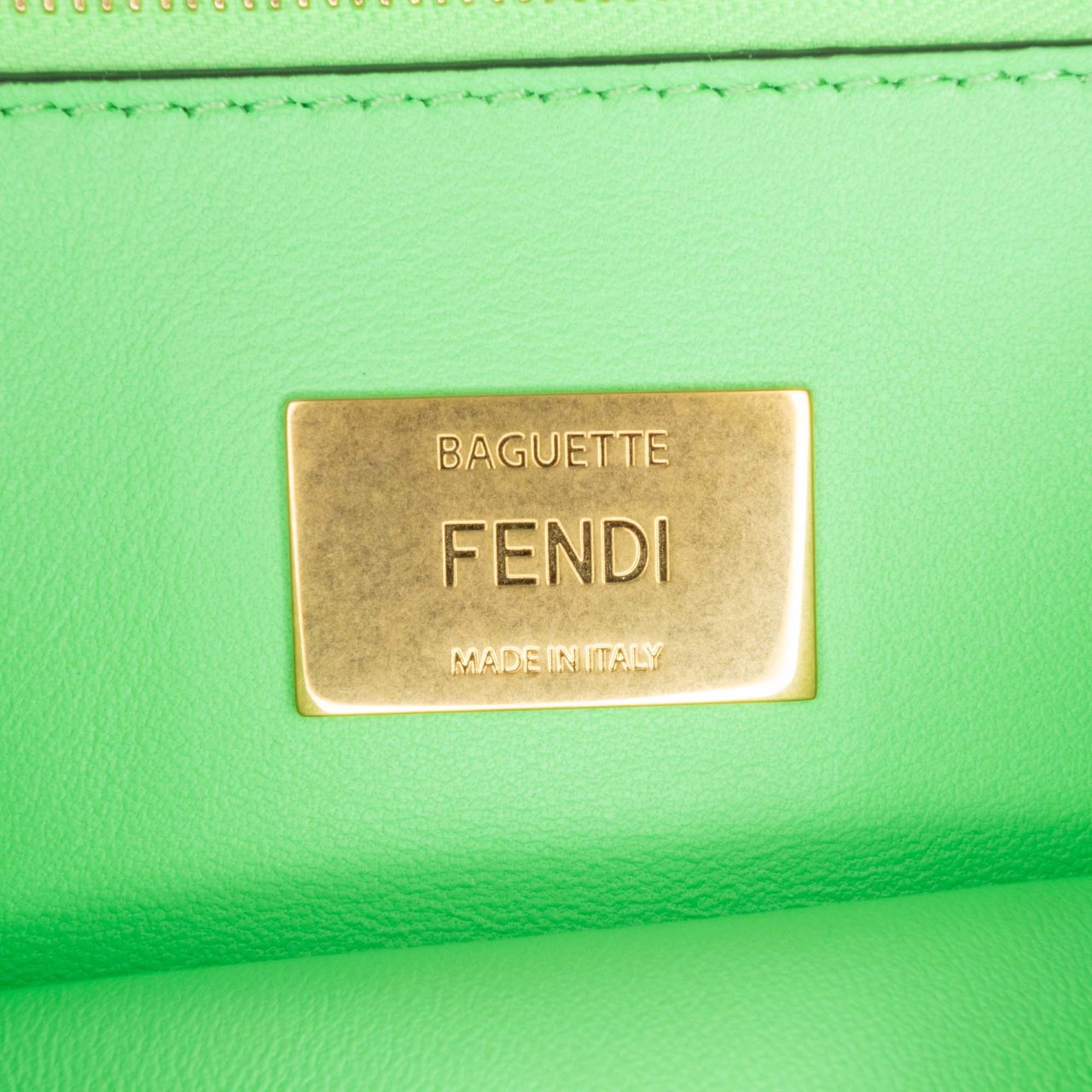 Fendi Zucca Embossed Leather Chain Midi Baguette Groen