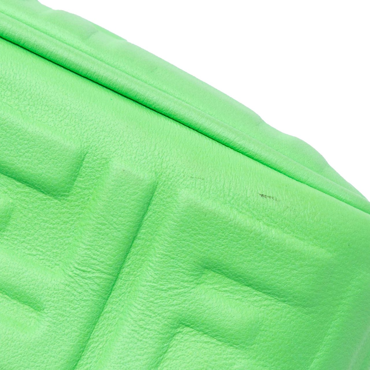 Fendi Zucca Embossed Leather Chain Midi Baguette Groen